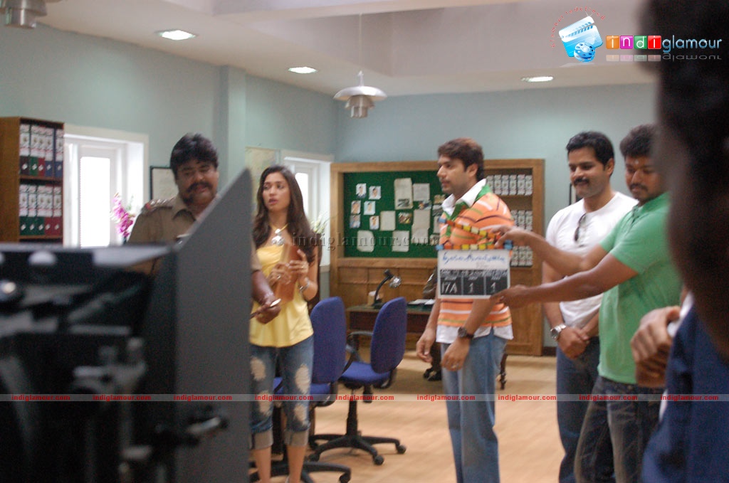 Thillalangadi Movie Launch Event hd photo